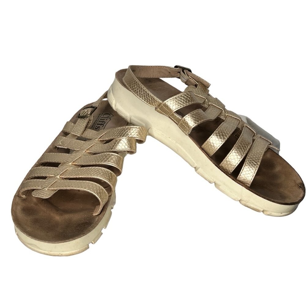 Cliffs by White Mountain Sandals